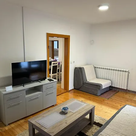 Kuca Marinkovic Πανσιόν *